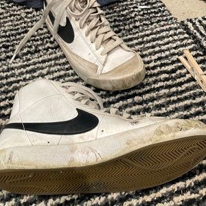 Nike blazer mid 77